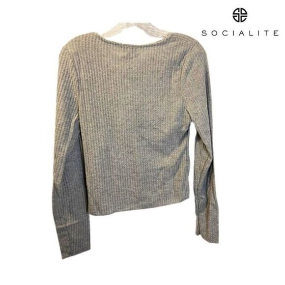 SOCIALITE Women's Long Sleeve V‎ Neck Skivvy Ribbed Button Knit Cardigan sweater - Picture 3 of 5